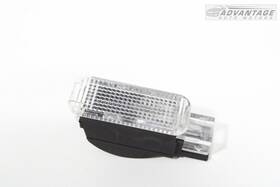8v5867672 Audi 2015-2017 A3 8v Front Right Side Dash Glove Box Courtesy Light Lamp Oem 8v5867672 Audi 2015-2017 A3 8v Front Right Side Dash Glove Box Courtesy Light Lamp Oem