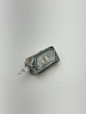 8w0947134 Audi 2018-2023 A4 A5 S5 Q5 - Right Interior Door Light Oem