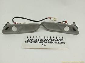 262.bm1s88 Bmw 735i E32 Sedan Pair Of Left And Right Rear Interior Light Lamp Fits 1988-1992