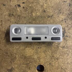 63318360107 Bmw 95-03 E38 740 750 540 M5 Front Roof Interior Reading Dome Light Lamp Oem
