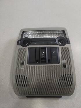 9138400 Bmw 07-13 X5 X6 E70 E71 Front Dome Overhead Roof Light W Sunroof Switch Oem