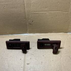 4807096 Buick 1993-1996 Roadmaster Caprice/impala Rear Dome Map Light Burgundy Save