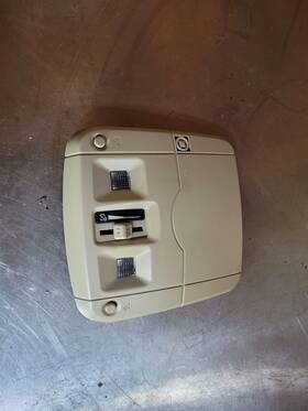 1526412 Cadillac 2008-2013 Cts Rear Overhead Roof Console Map Lamp Non Sunroof
