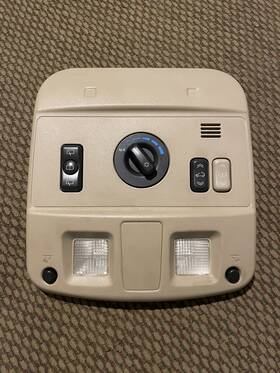 450-1106-02d Cadillac 2004-2009 Srx Overhead Dome Interior Light With Sunroof Control Beige Oem