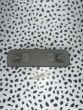 1702120837 Chevrolet 14 15 16 17 Chevy Silverado Gmc Sierra Gray Dome Roof Lamp Light Oem