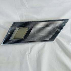 60233-204 Fomoco/ford 1965 Galaxie 500 Chrome Left Rear Sail Panel Courtesy Light And Speaker Cover 60233-204 Fomoco/ford 1965 Galaxie 500 Chrome Left Rear Sail Panel Courtesy Light And Speaker Cover