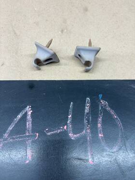 Ford 89 90 91 92 V6 2.9l 1980 1997 Mustang F150 Bronco Ranger Brown Sunvisor Visor Clip Hooks Pair