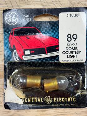 28-57983 Ge Genuine Car Lights - Vintage 89 12-volt Dome Courtesy Light Bulbs 2-pack 28-57983 Ge Genuine Car Lights - Vintage 89 12-volt Dome Courtesy Light Bulbs 2-pack