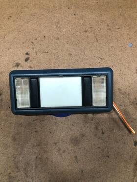 155613001 General Motors 1988-1998 Chevy Truck Dome Light Silverado Gmc Sierra Blue Oem Tahoe Suburban