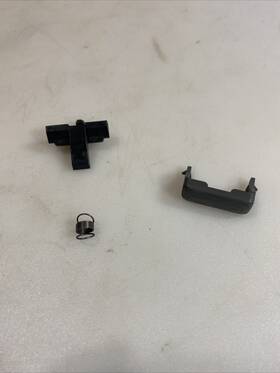 12505539 Gm Chevy Astro Gmc Safari Overhead Console Push Button Release 1996-2005