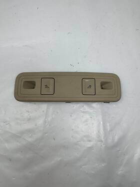 23421323 Gmc 2017-2020 Acadia Roof Overhead Rear Dome Light Lamp Oem