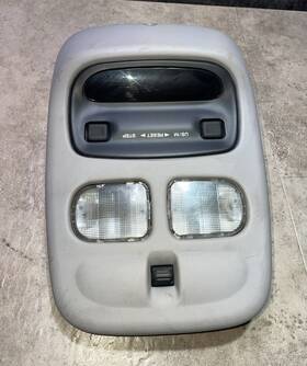 55216346 Jeep 1996-1999 Grand Cherokee Front Interior Dome Light Zj
