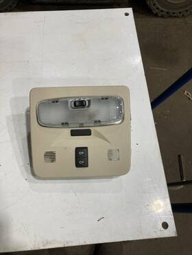 3s7a1377af Land Rover 6h52519d04 08-12 Lr2 Oem Front Roof Dome Light