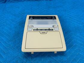 81260-60360 Lexus Lx570 Overhead Console Dome Light Lamp With Mayday Sys. 08-11 Beige Lp01 Oem