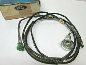 D4ly-13a756-b Lincoln D4lb-13255-ba Nos 73 75 Mark Lv Luggage Compartment Lamp