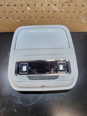 Lj7b-s519a58 Lincoln 2020-2024 Corsair Front Overhead Dome Light Lamp Assembly Oem