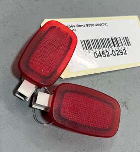 A2218200601 Mercedes-benz 2007-2013 S550 Door Courtesy Warning Red Light Lamp Oem Set Of 2 A2218200601 Mercedes-benz 2007-2013 S550 Door Courtesy Warning Red Light Lamp Oem Set Of 2