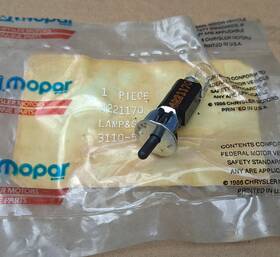 4221170 Mopar 1983-1993 Chrysler Dodge Plymouth Ram Truck Nos Glove Box Lamp And Switch