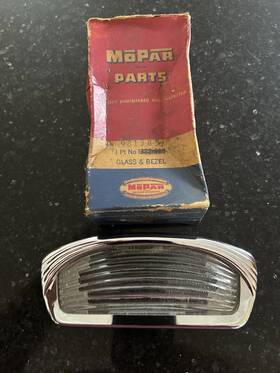 981385 Mopar Plymouth Dodge Nos 1942-49 Desoto 1950 Dome Lamp Glass Lens And Bezel