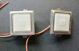 20581893t Oldsmobile 1975-1986 Cadillac Deville Fleetwood Interior Rear Courtesy Dome Lights Pair Oem