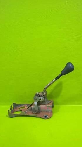 241.to1h91 Toyota 91 Camry Floor Gear Shift Shifter Assembly Oem 3736-16