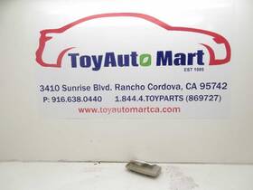 262.to1402 Toyota Sienna 01 02 03 04 05 Overhead Dome Lamp Tan