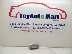262.to1a03 Toyota Prius 00 01 02 03 Frnt Domelamp