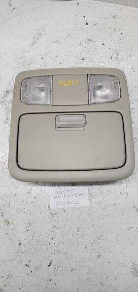 592.to1h03 Toyota 2003 Camry Overhead Console Dome Light And Sunglass Holder Oem Vm7944