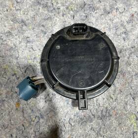 81135-42520 Toyota 13-15 Rav4 Headlamp Headlight Back Access Cover Cap