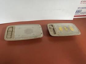 81240-60040-a0 Toyota Land Cruiser Lx470 Uzj100 Oem Lamp #2 Room Dome Light