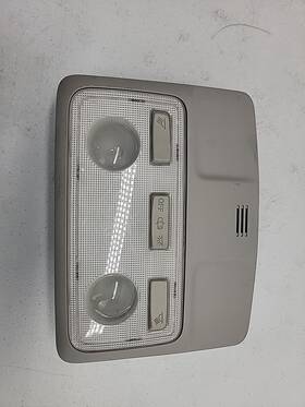 8126052120b0 Toyota Rav 4 2.0 Over Head Light Oem