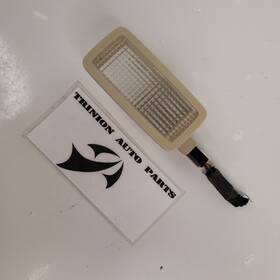 1yo947109a Volkswagen 2003-2010 Beetle Convertible Overhead Sunvisor Lamp Light Tan Oem