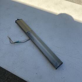 7d0.947.107 Volkswagen 1999-2003 Oem Eurovan Mv Interior Dome Kitchen Light Lamp