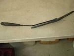 Passenger Wiper Arm With Blade 94 Chevy Suburban 1500 5.7 V8 4X4. Fixed Price $17.99.
