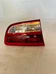 Kia Sorento 2016 - 2018 Left Driver Tail Light Liftgate Mounted Led ** Damaged. Fixed Price $30.00.