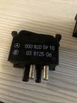 Mercedes-benz Interior Light Switch #0008205910 Oem 560. Fixed Price $10.00.
